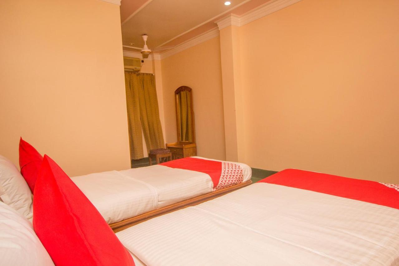 Oyo 48133 Hotel Payel Māldah Zewnętrze zdjęcie