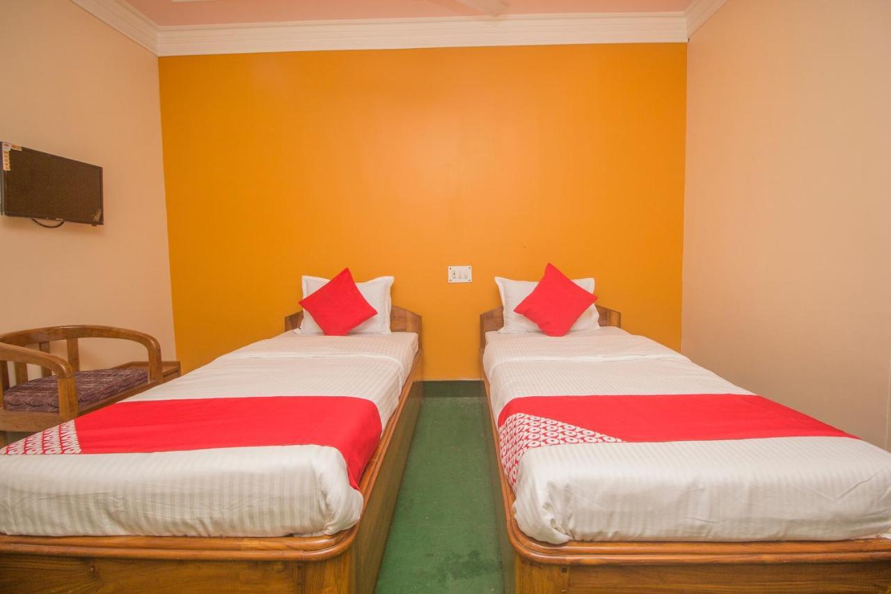 Oyo 48133 Hotel Payel Māldah Zewnętrze zdjęcie