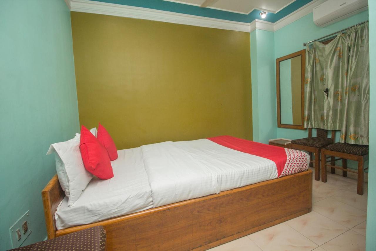 Oyo 48133 Hotel Payel Māldah Zewnętrze zdjęcie