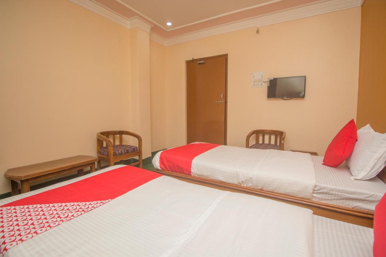 Oyo 48133 Hotel Payel Māldah Zewnętrze zdjęcie